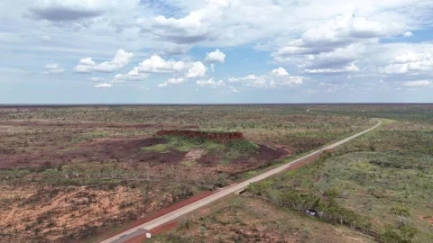 Stuart Highway Lubra's Lookout between Tennant Creek and Mataranka 스톡 동영상 304548657