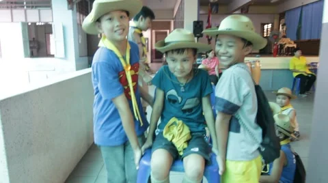 Student 9-10 years old, first aid events, Scout Camp Stock Footage 68936551