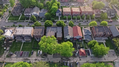 Student and lower class housing outside Midwestern university Stock Footage 196941403
