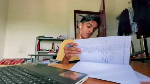 A student attending an online class. Stock Footage 170432012