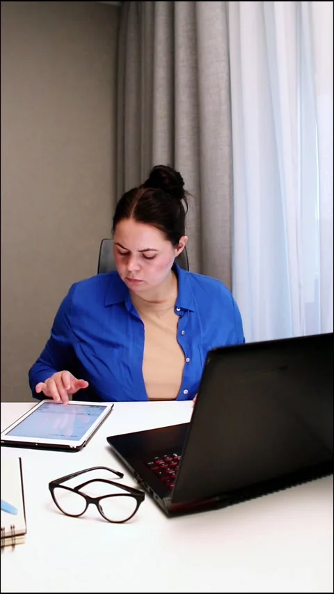 Student attending virtual university class via video conference. Young woman Stock Footage 327861453