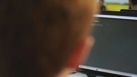 Student compiling computer program Video stock 91112761