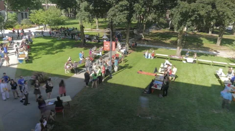 Student Fair Outside Time Lapse Stockbeeldmateriaal 54054288