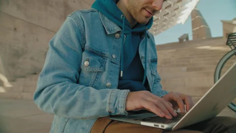 Student or freelancer work on laptop outdoors Stock-Footage 150230250