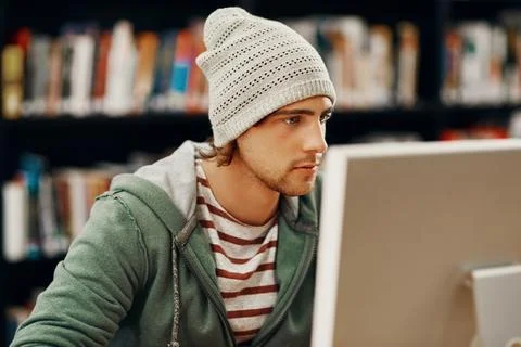 Student, pc and study in college library for programming course, project and Foto stock