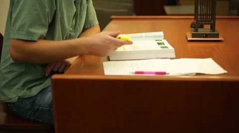 Student studying in library. Video stock 8860955