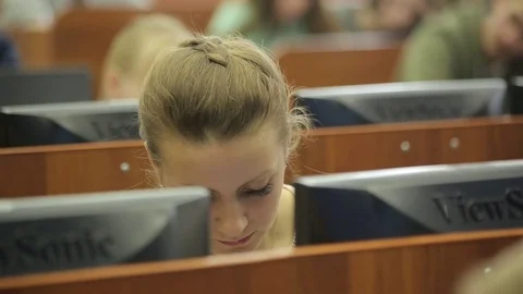 Student Studying at the University 스톡 동영상 76718256