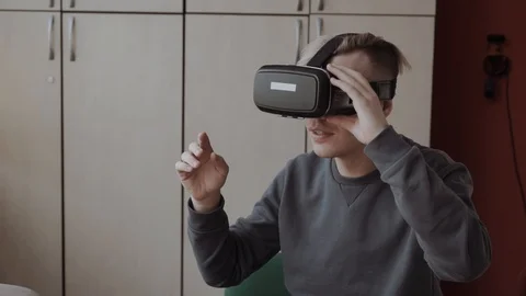 Student is wearing virtual reality glasses Stock Footage 86635211