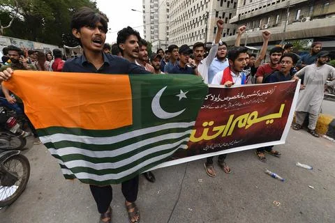 Student wing of Jamaat-e-Islami protest in Karachi, Pakistan - 29 Jul 2026 Foto stock