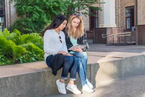 Students are studying on the tablet Foto stock
