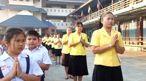Students chanting Buddha Stock Footage 47124782
