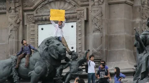 Students demonstration Stock-Footage 11114774