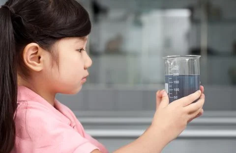 Students do experiments in physics class Stock Photos