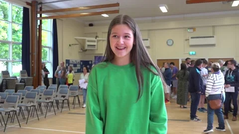 Students at Dromore High School react to their GCSE results Video stock 282444854
