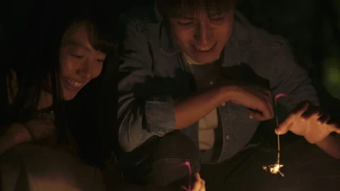 Students enjoy sparkles Video stock 162281964