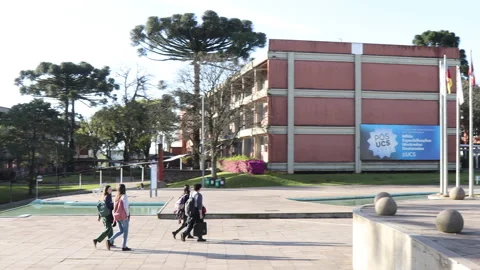 Students get at UCS Campus (Caxias do Sul University), RS, Brazil Stock Footage 235437000