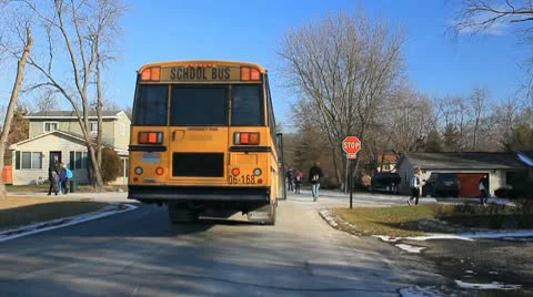 Students getting off school bus Video stock 10589134