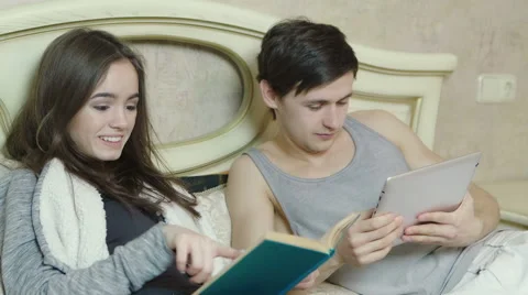 Students Learn, Read, Use The Gadgets Stock Footage 61001948