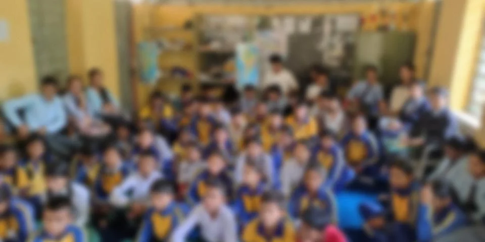 Students learning in classroom setting, primary education for children in large Stock Illustration