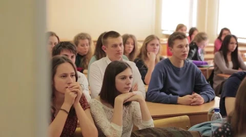 Students listening to a lecture, Dolly shot Stock Footage