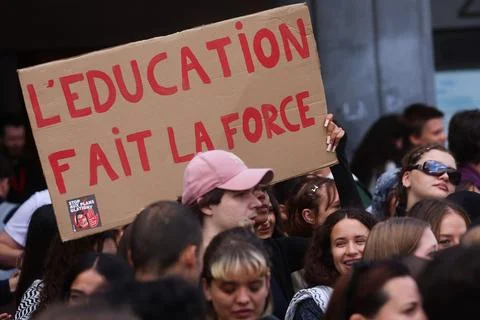 Students protest against education reforms in Brussels, Belgium - 16 Sep 2026 Стоковые фото