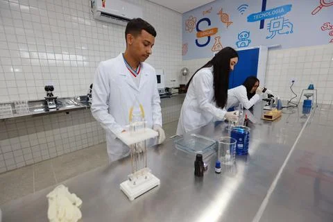 Students in a science lab Stock Photos