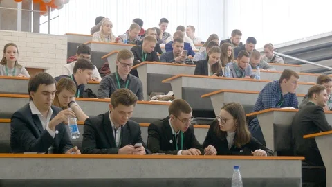 Students talk to each other before the lecture. Stock Footage 104608606