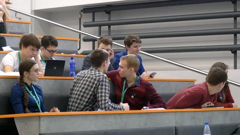 Students talk to each other before the lecture. Stock Footage 104608676