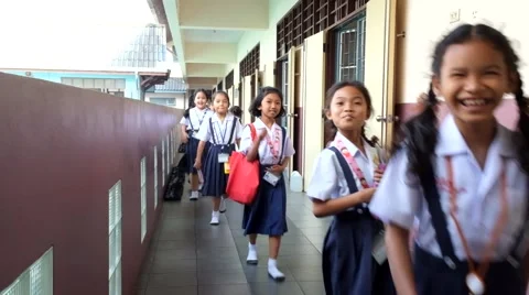 Students walk the line Stock Footage 47120340