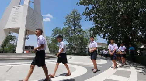 Students walking in a row Stock-Footage 51025818