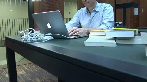 Students work in Jacob and Wilhelm Grimm-Center in Berlin Vídeo Stock 11493212