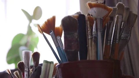  Studio, atelier.Mix of art brushes. Stock Footage 73480153