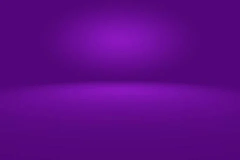 Studio Background Concept - abstract empty light gradient purple studio ro... Foto stock