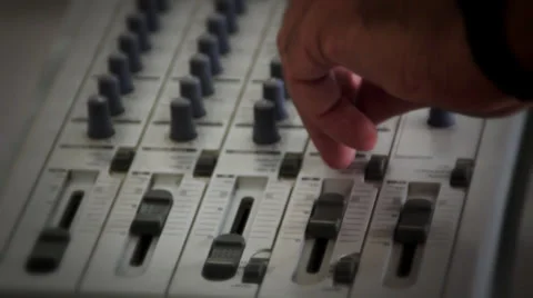 Studio console Video stock 30450084