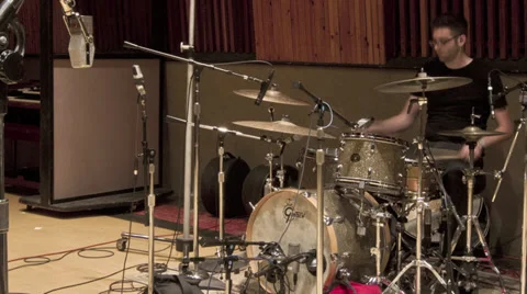Studio Drummer 03 Timelapse 24 Video stock 35302054
