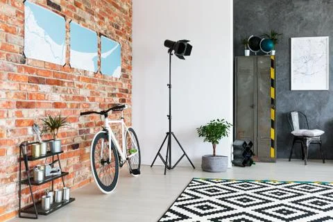 Studio lamp in the corner Stock-Fotos