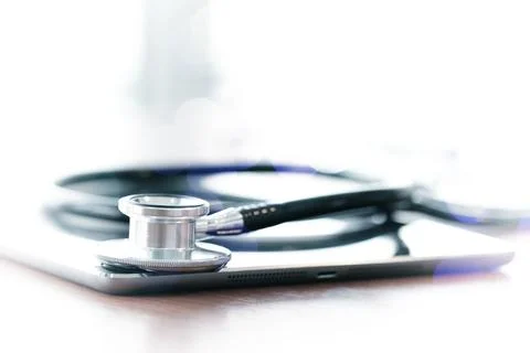 Studio macro of a stethoscope and digital tablet with shallow DOF evenly ma.. Stock Photos