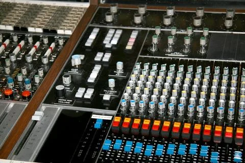 Studio Mixer / Mixing Board Above Stock-Fotos