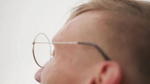 Studio profile white man with glasses, architect planning future projects 스톡 동영상 324948521