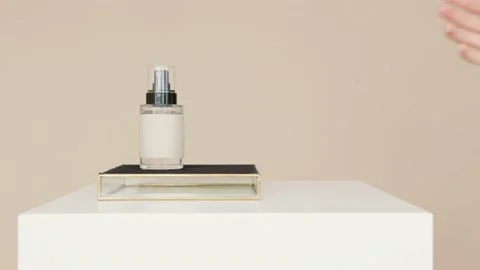 Studio shoot of cosmetic product Stock Footage 322202065