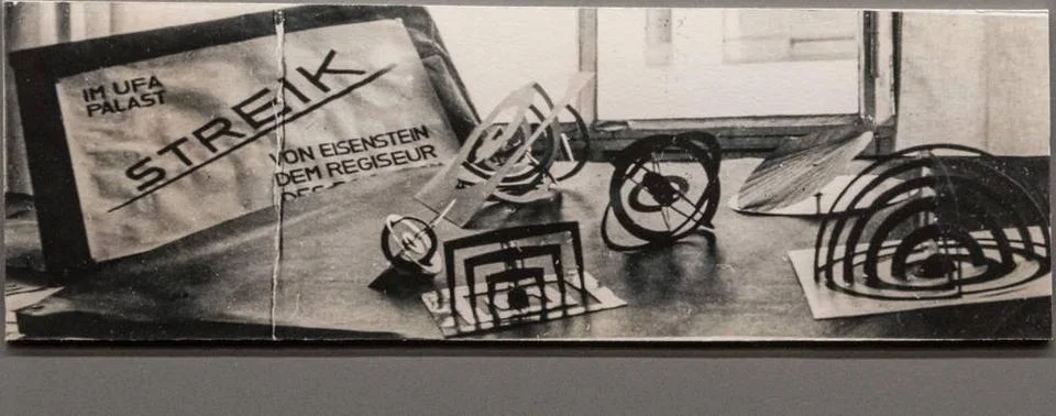 study of material from the prelyminary course with Josef Albers study of ... Stock Photos