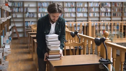 Studying Process in Library 库存影片 81516145