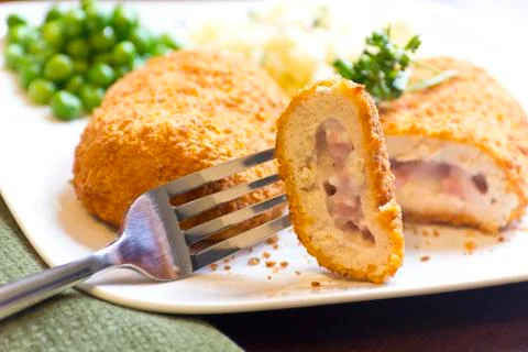 Stuffed chicken cordon bleu Foto stock
