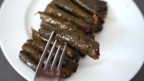 Stuffed Leaf with Olive Oil - Stuffed Grape Leaf-Turkish Stuffed Stuffed Leaf 動画素材 179016046