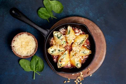 Stuffed pasta shells with spinach and ricotta Stock Photos