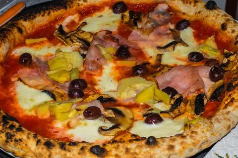 Stuffed pizza Foto stock