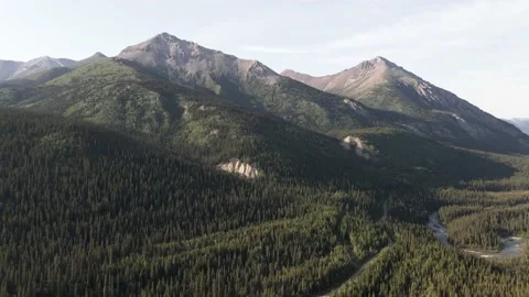 Stunning aerial view of mountains found in northern Canada Stock Footage 137865746