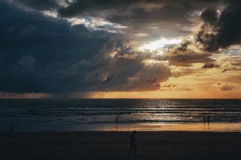 Stunning dramatic sunset over the ocean. Foto stock
