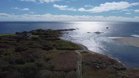 Stunning drone shot over the Rhode Island coastline Video stock 253895494