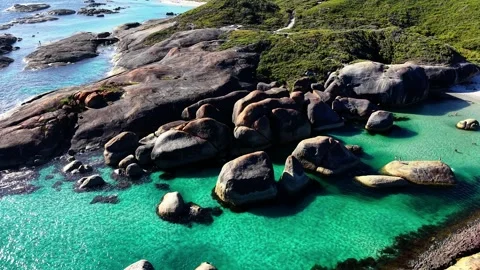 Stunning Elephant Rocks Beach of William Bay National Park with turquoise Water Vídeo Stock 329805545